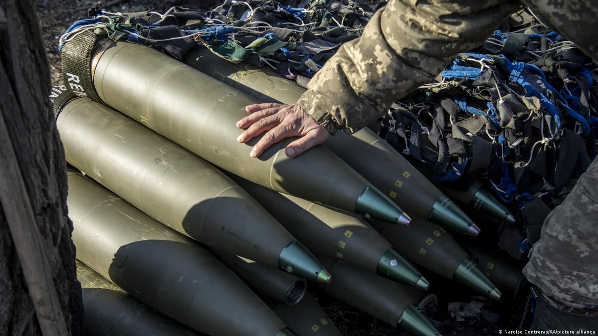 Європа повинна припинити експорт боєприпасів будь-кому, окрім України – Кулеба
