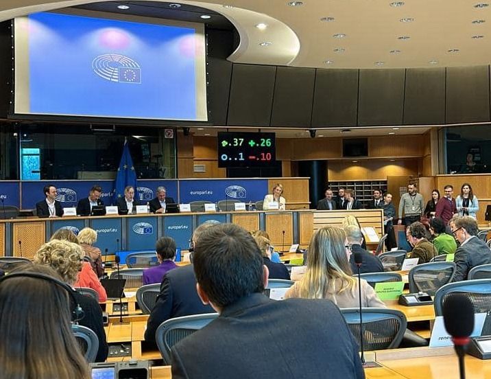 Комітет Європарламенту підтримав продовження дії безмитної торгівлі для України