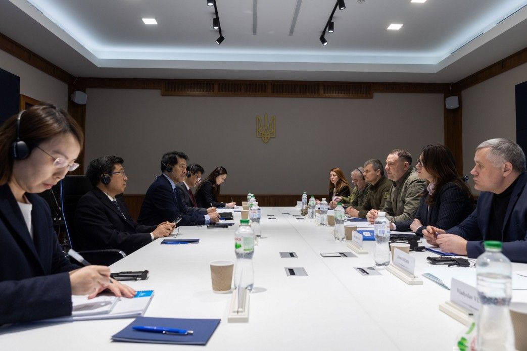 Україна-Китай: Єрмак і спецпредставник Лі Хуей обговорили безпекову ситуацію, фото