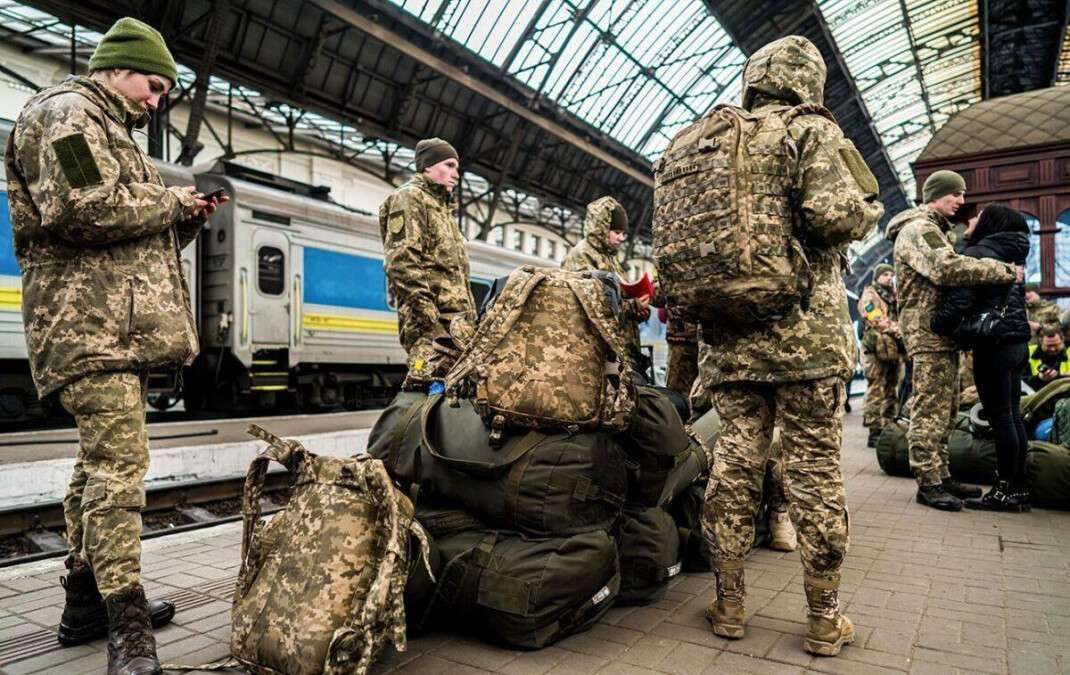 В Україні почалася демобілізація строковиків