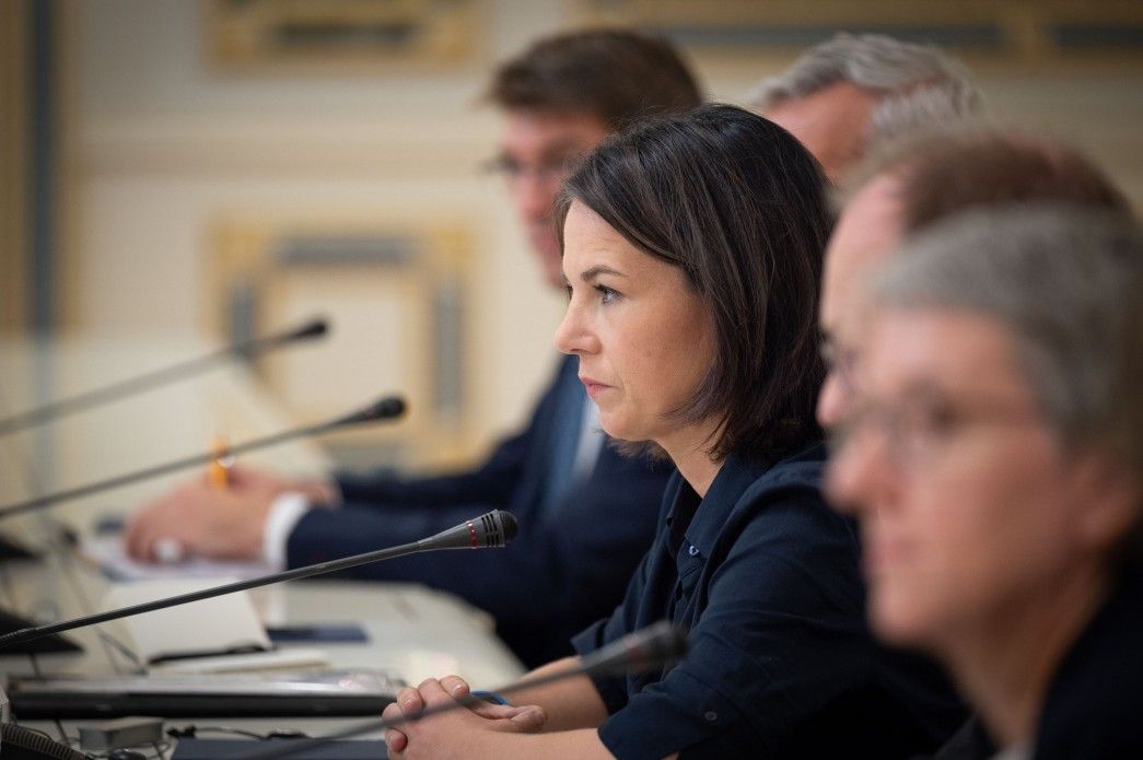 Не існує дипломатичних засобів примусу путіна до миру - Бербок
