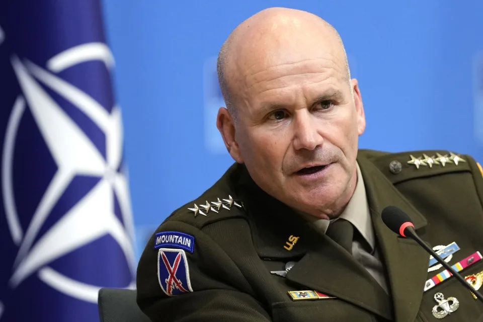 Україна може програти без підтримки США – генерал Каволі