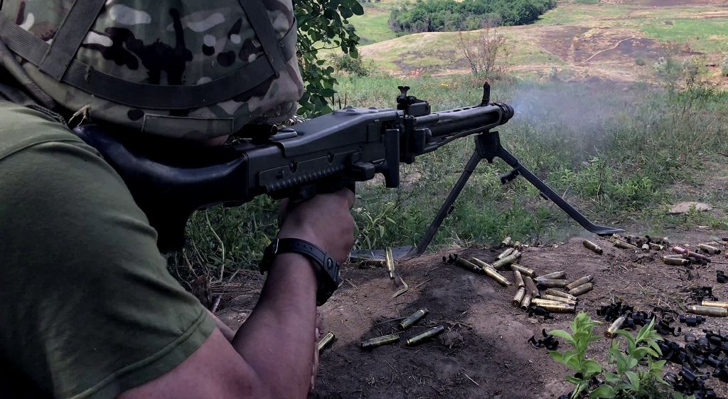 Вовчанськ не окуповано, ворог намагається закріпитися на півночі міста – Міноборони