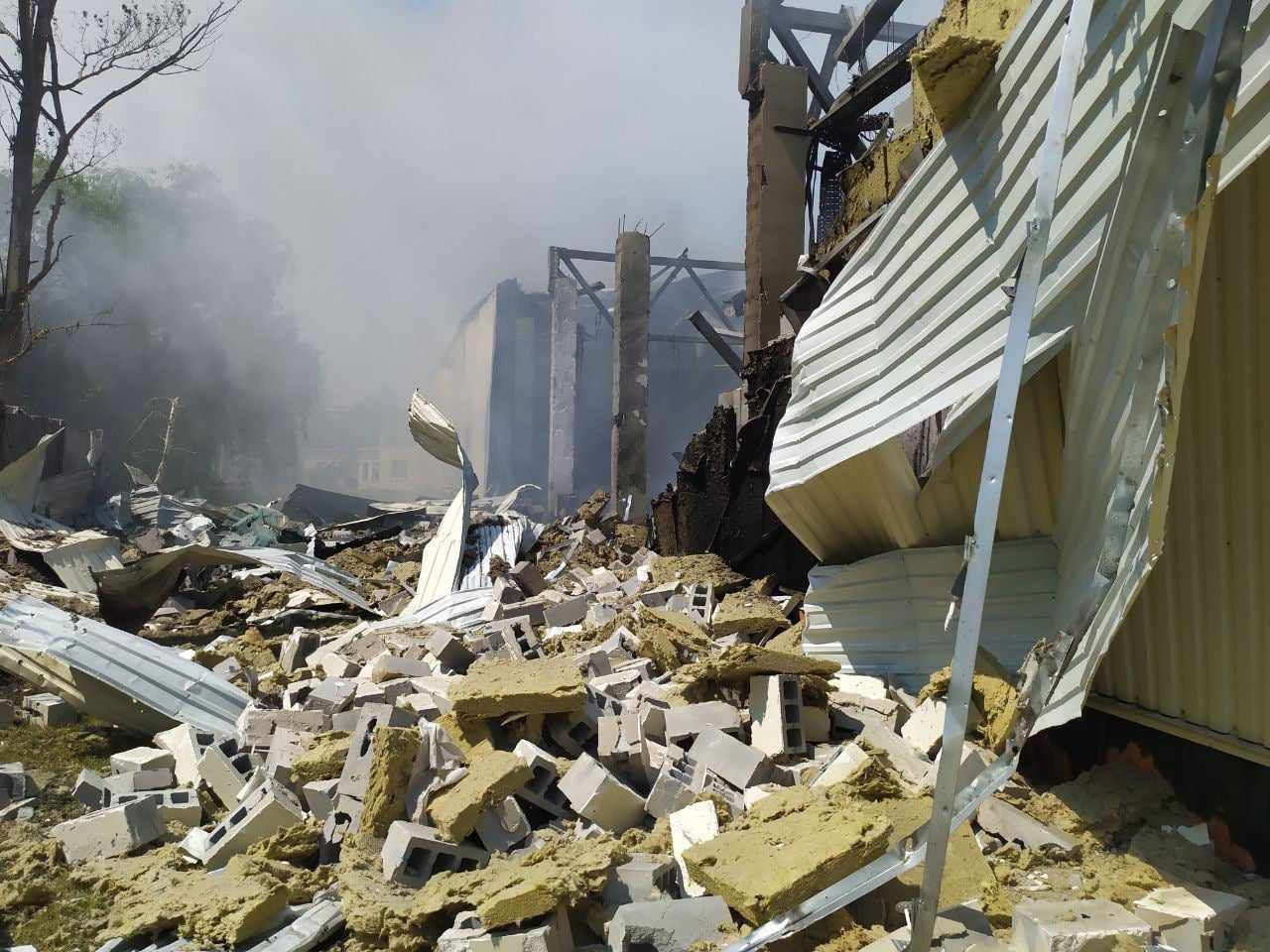 Понад десяток ударів по Харкову завдали рашисти: є загиблі та руйнування, фото