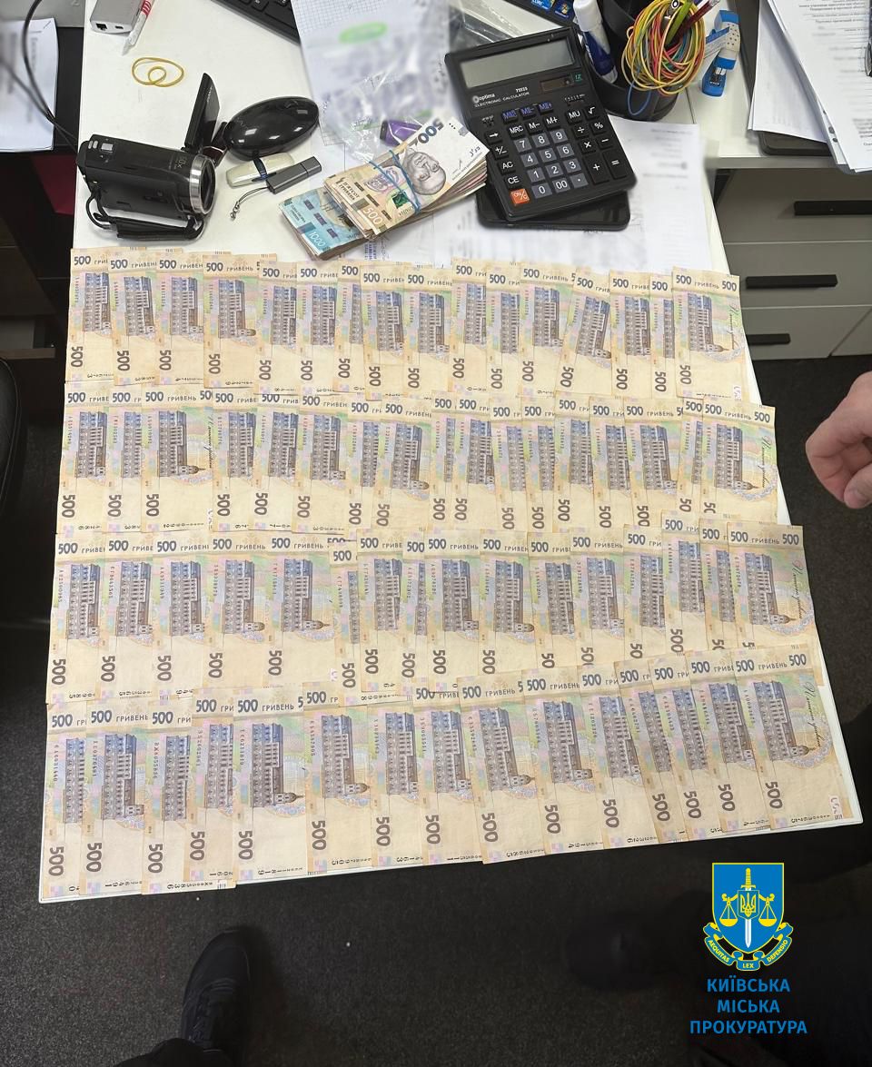 Автопобори у КМДА: хочеш працювати на маршруті – плати 160 тисяч, фото