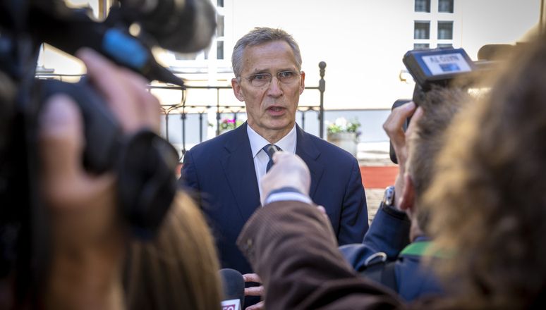 Франція зацікавлена у збереженні сили НАТО і після виборів – Столтенберг