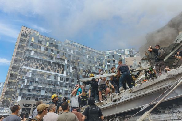 Ракетний удар по Україні: кількість загиблих зросла до 33 людей