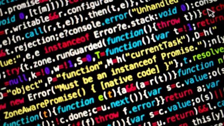 Серія технологічних збоїв у світі заблокувала роботу аеропортів, банків, телеканалів