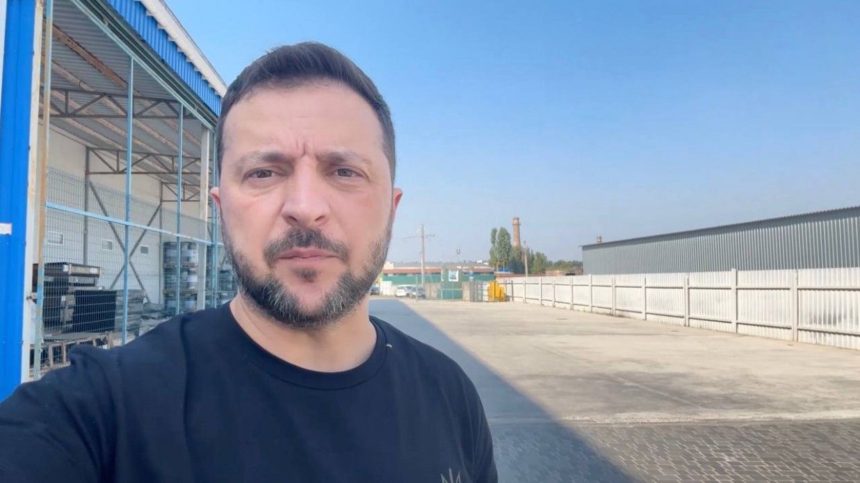 Зеленський записав звернення у Кропивницькому.