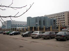 Повнолітній довгобуд