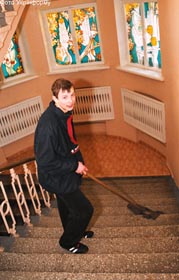 Школярам прибирати заборонено!