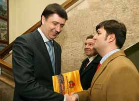 Партію врятує єдина партія?