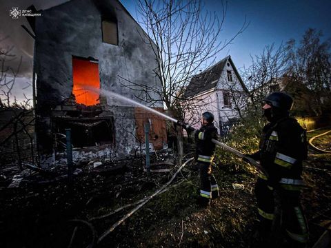 11-годинна тривога на Київщині: є пошкодження в п’яти районах, фото