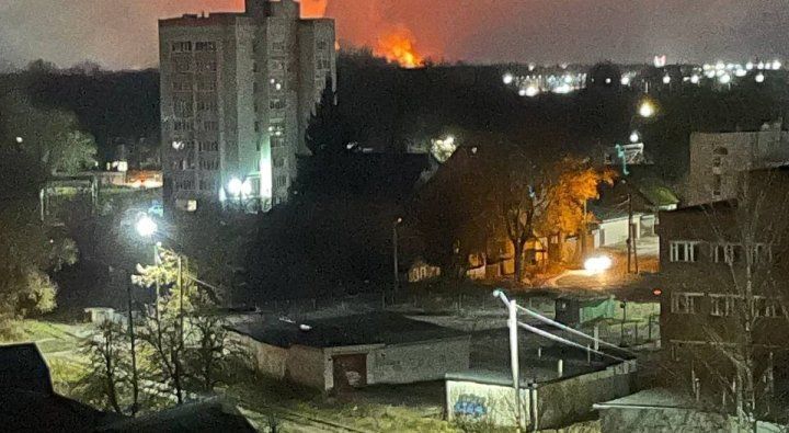 Боєприпаси «збавовнилися»: українські БПЛА вгатили по військових складах на Брянщині
