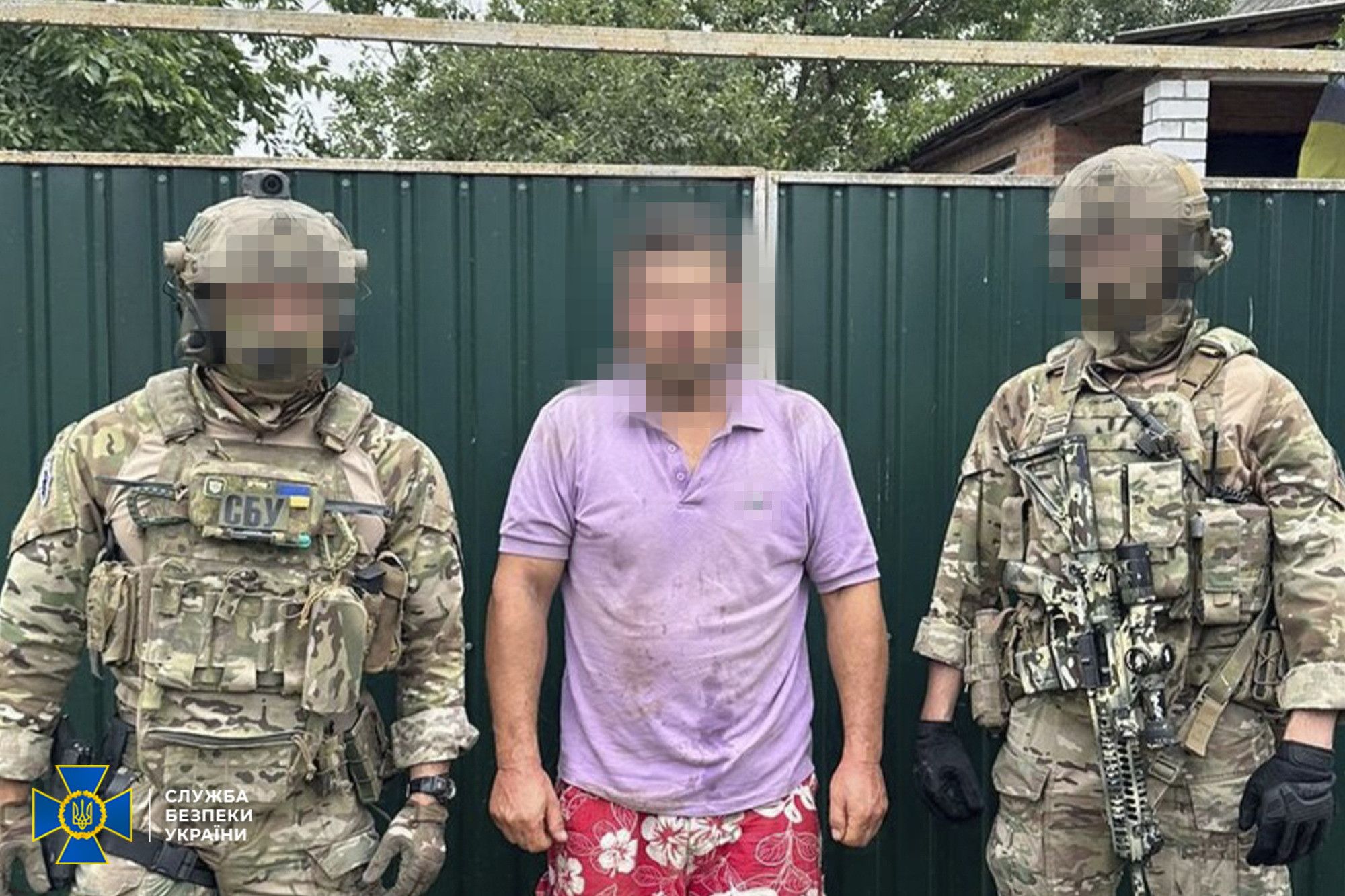 Підірвали авто з воїном і готували нові теракти: у Харкові знешкоджено групу гру, фото