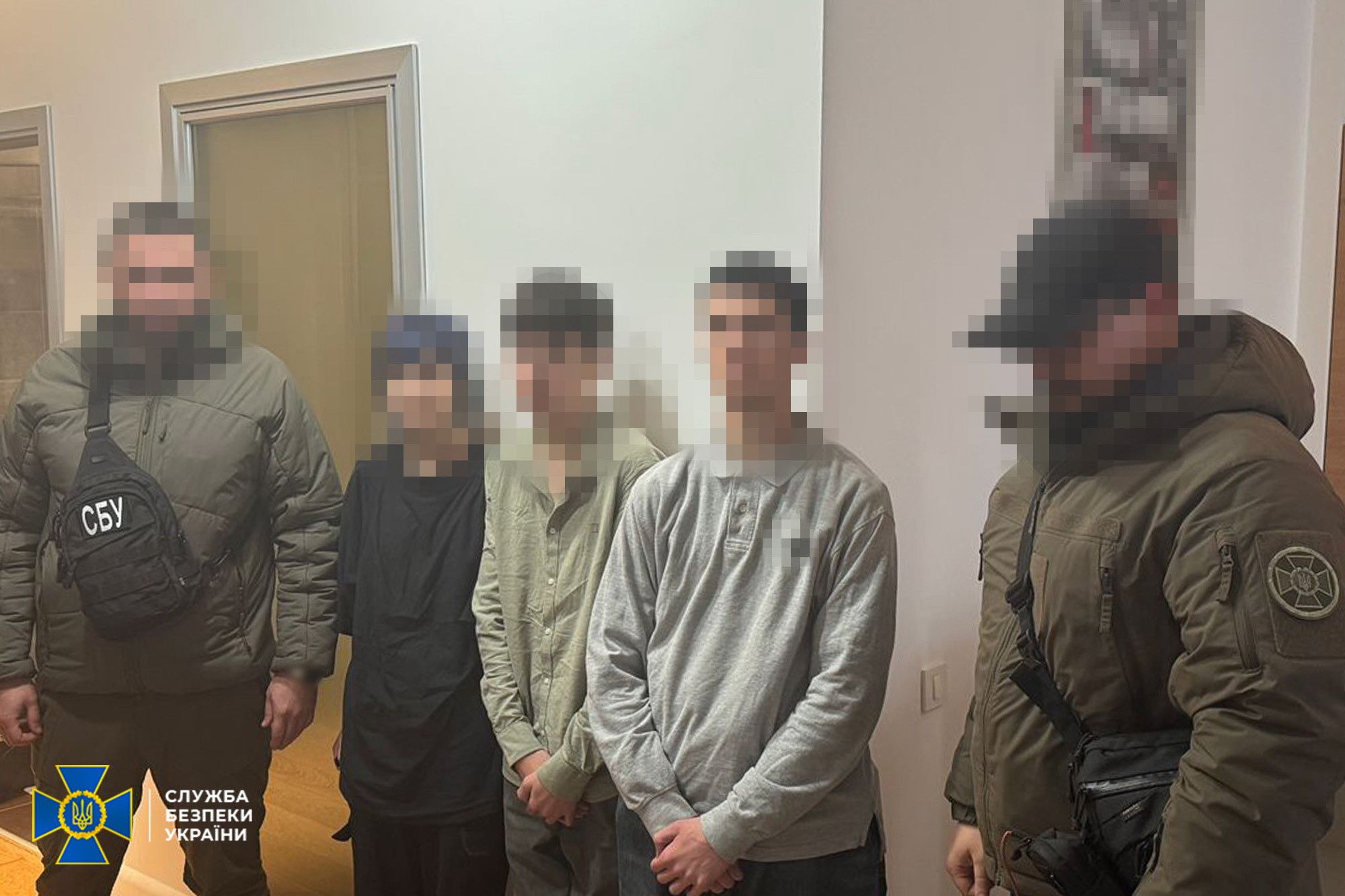 Вчиняти теракти по всій Україні мала знешкоджена агентурна група фсб, фото