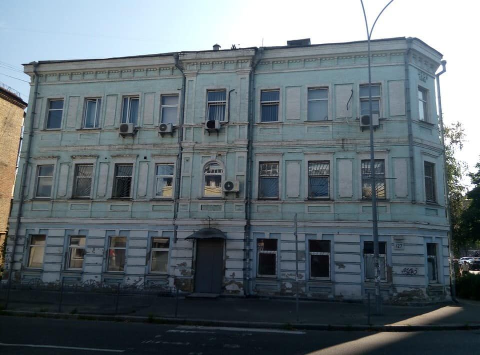 Столичне варварство: Київрада віддала Столару під забудову історичний будинок купця Логвінова, фото