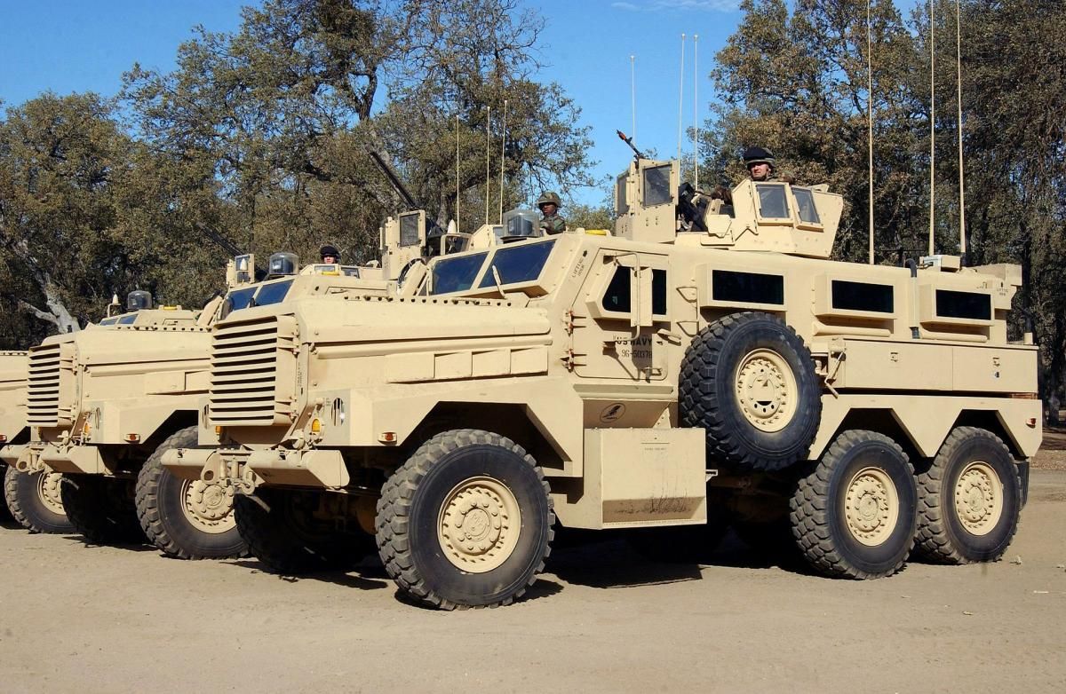 Німеччина поставить Україні десятки бронемашин MRAP, Чехія – продовжить ініціативу з постачання боєприпасів