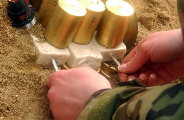 Низка журналістів та медіа отримала листи з погрозами підриву різних установ