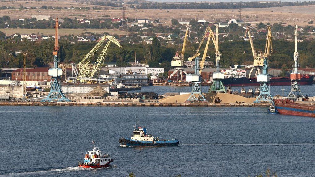 Диверсія на залізниці між Москвою та Курщиною, у Керчі - вибухи на суднобудівному заводі