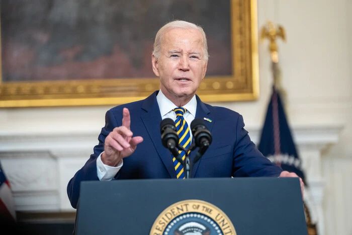 «Лебединна пісня» Байдена: адміністрація США готує фінальний пакет допомоги Україні