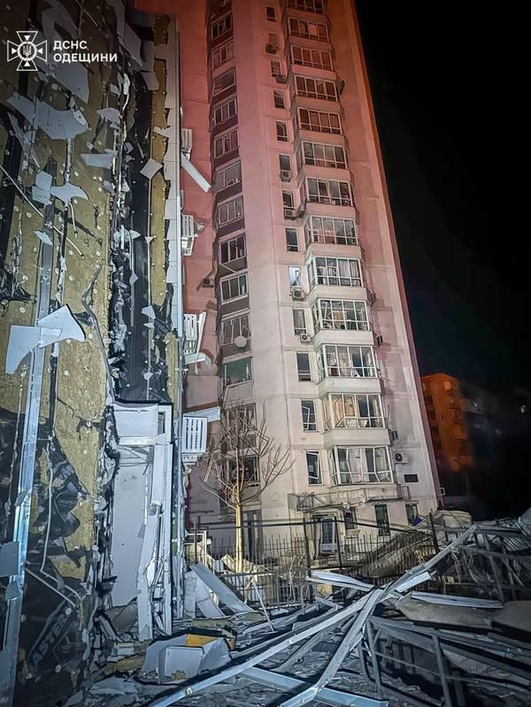 Масована атака Одеси: тисячі жителів міста залишилися  без електрики та опалення