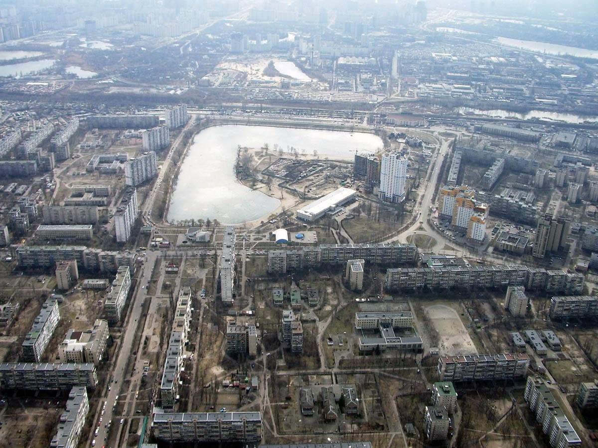 Правоохоронці столиці «прозріли»: бізнесмен незаконно збудував ресторанний комплекс біля озера Тельбин, фото