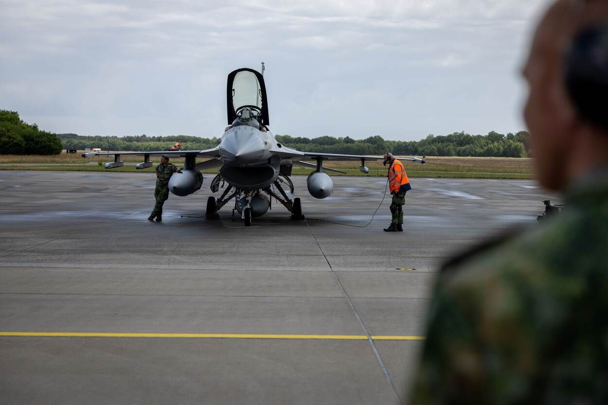 F-16 для України: Нідерланди відправили останню партію обіцяних винищувачів