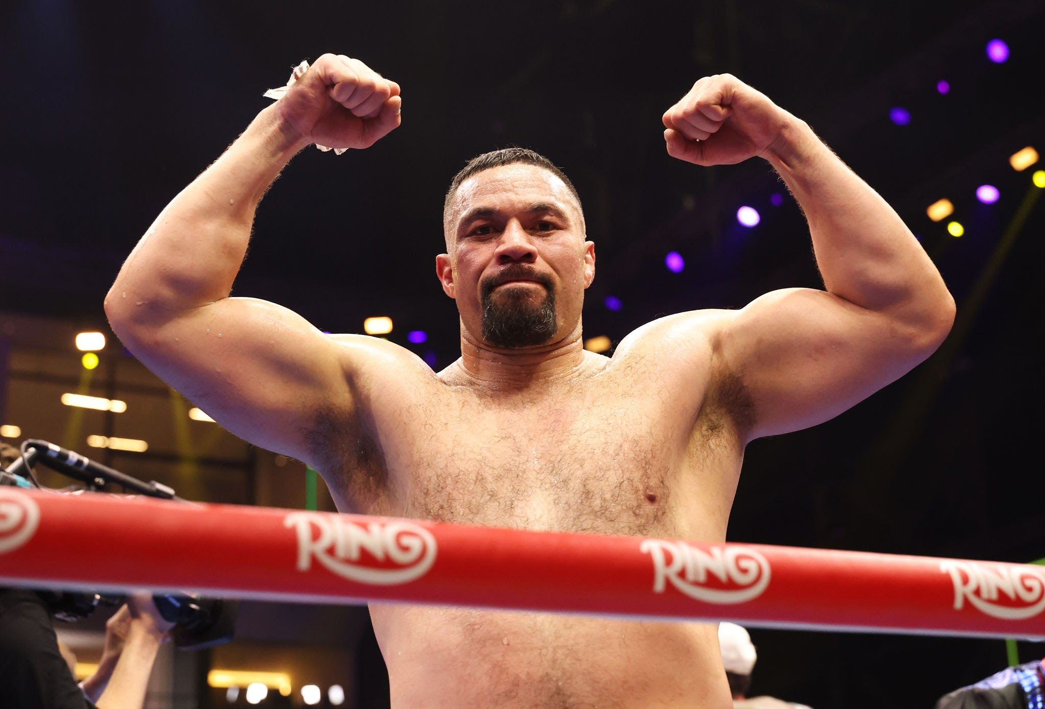 Усик має провести обов’язковий захист титулу проти Паркера - WBO