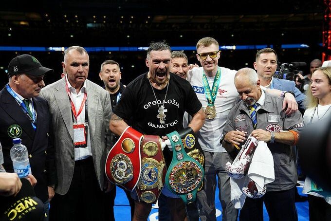 Чемпіонська реальність. Олександр Усик підтвердив своє звання найсильнішого боксера-важковаговика сучасності