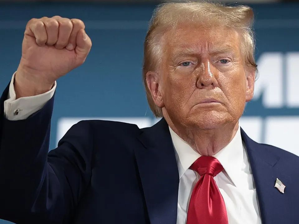 Трамп розчулився: дозволить до кінця війни біженцям з України залишатися в США