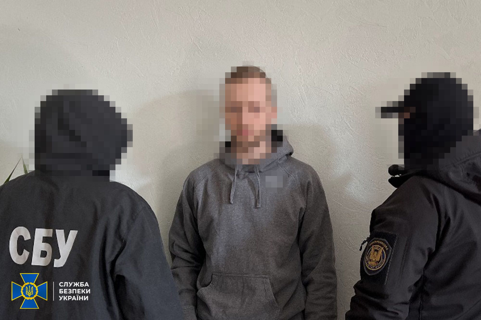 Агентурнна група воєнної росрозвідки коригувала обстріли Києва та проводила диверсії на Одещині, фото