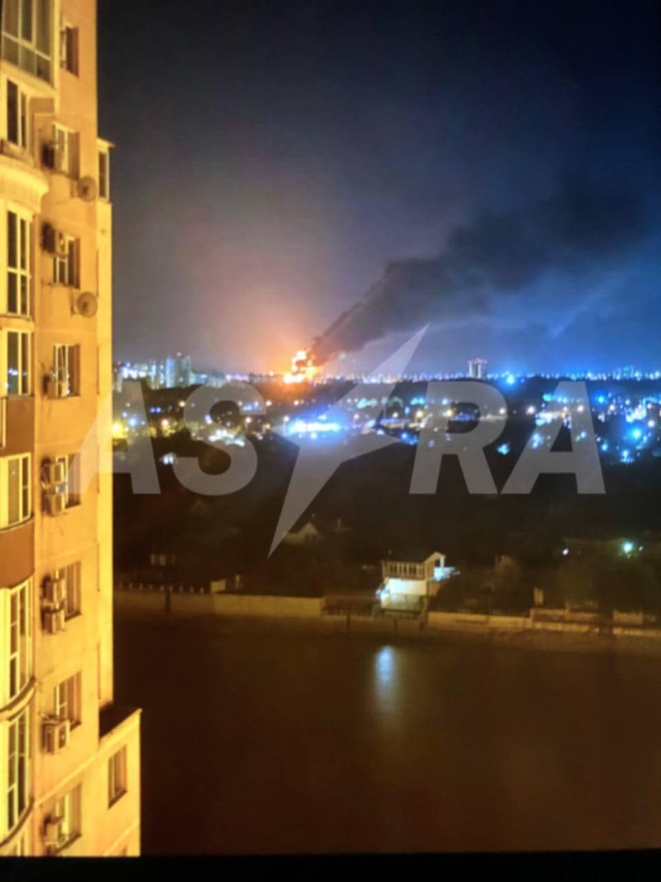 Наслідки удару по російським НПЗ.