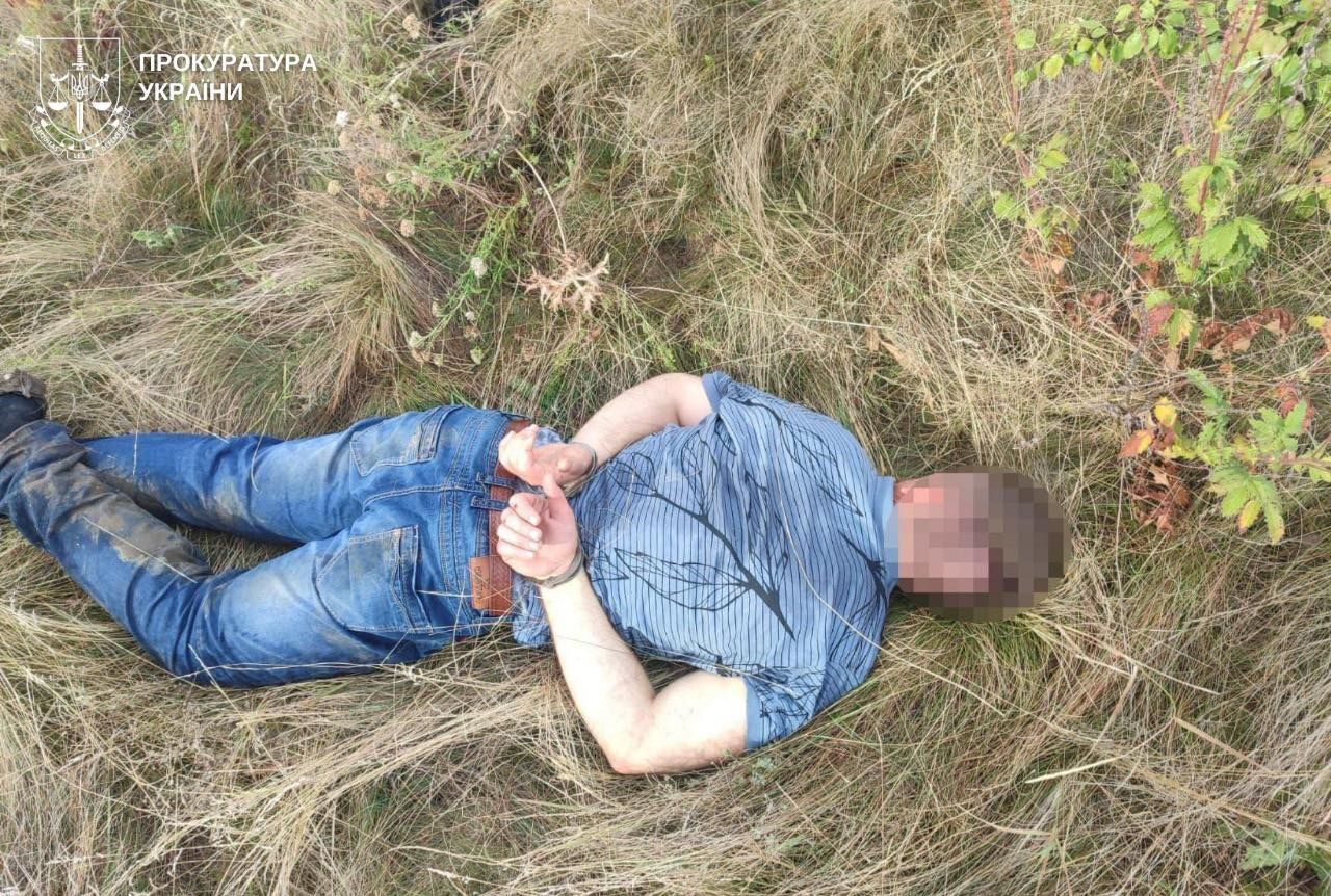 Затриманий учитель; мотиви скоєного правоохоронцям ще потрібно з"ясувати.