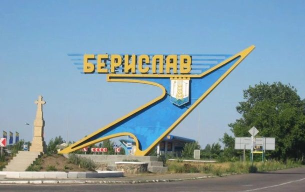 Автомобіль евакмісії підірвався на Херсонщині: є загиблий та поранені