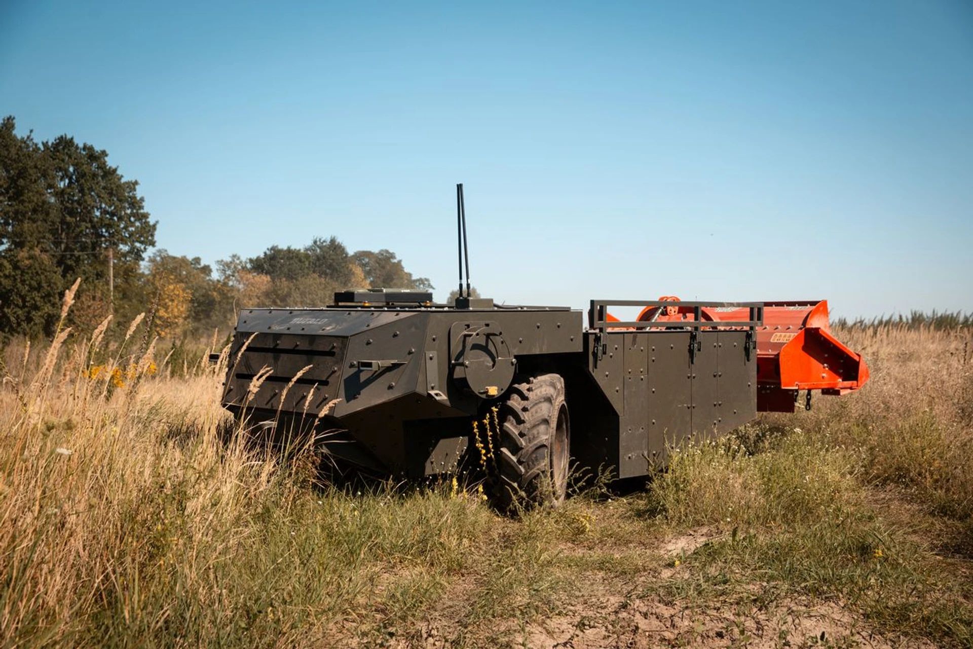 Bufalo: український 4-тонний наземний дрон із ШІ
