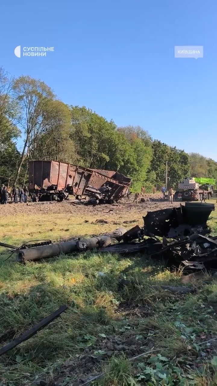 На Київщині здетонували боєприпаси у потязі - пошкоджено залізницю
