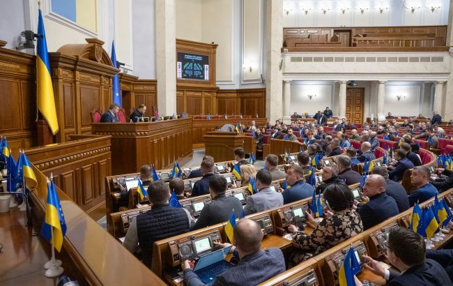 ВРУ ратифікувала угоду про 100-річне партнерство з Британією та підтримала створення офісу військового омбудсмана