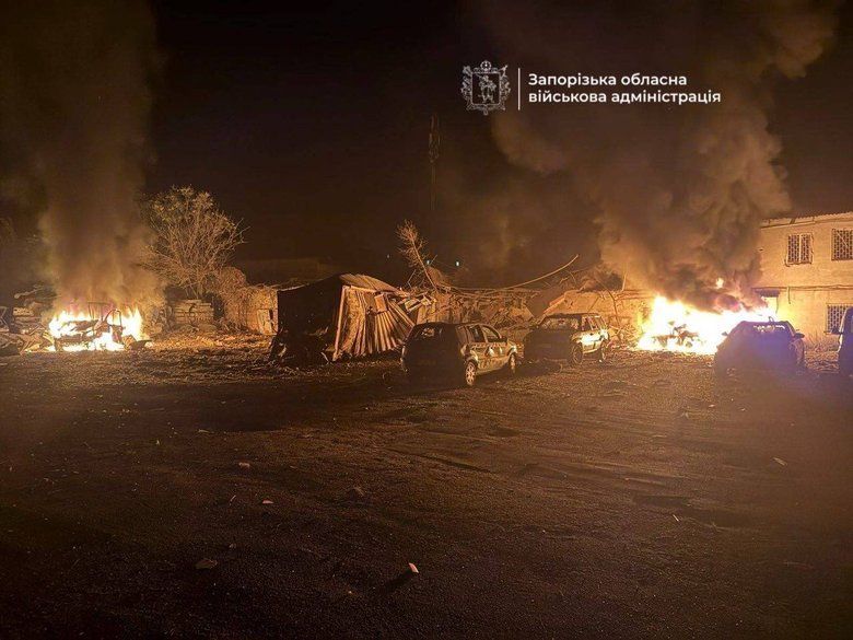 Запоріжжя рашисти атакували КАБами, в Сумах - пошкодили промоб’єкти та заклад освіти