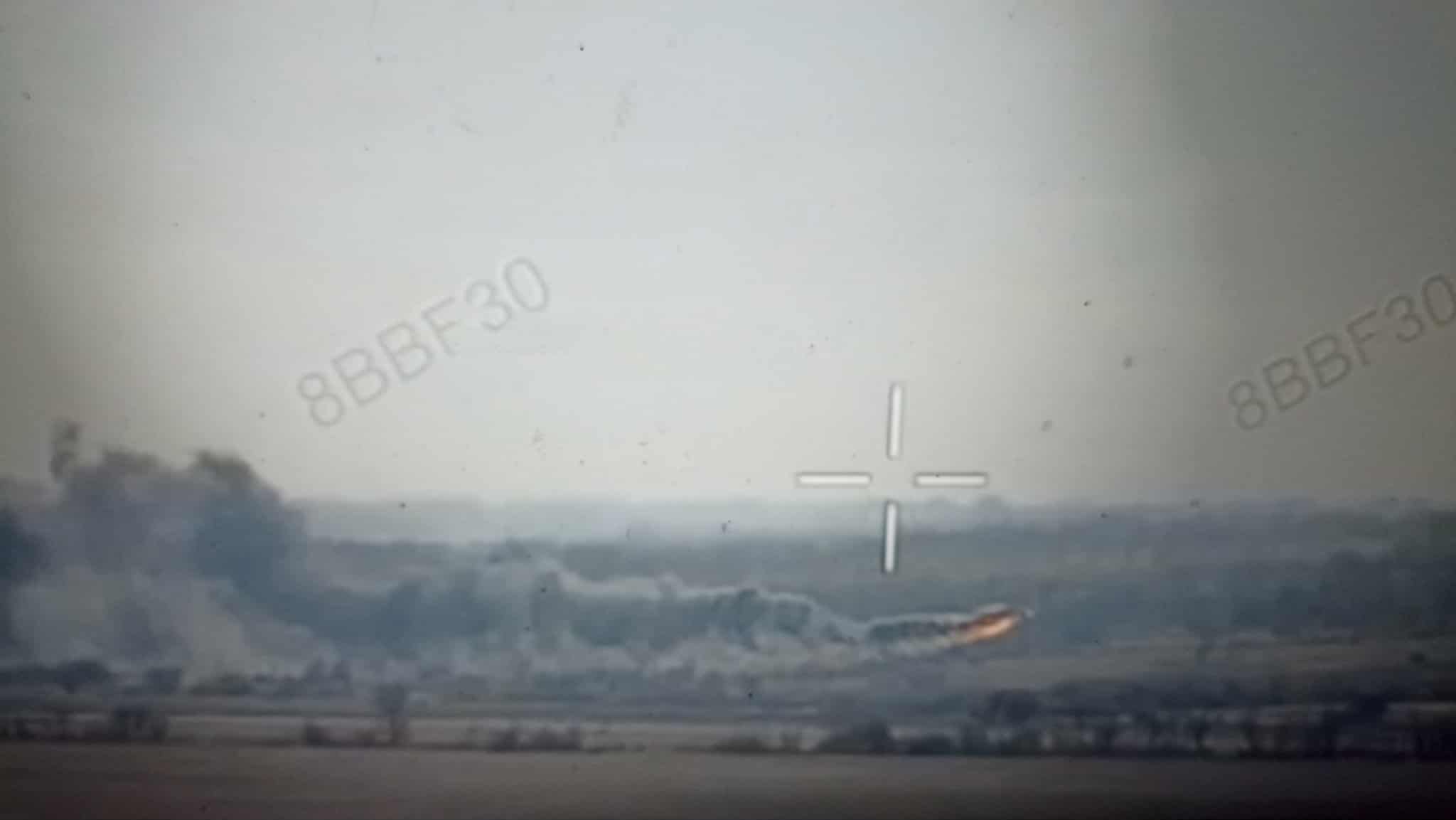 Російський гелікоптер Мі-28 «зустрівся» з українським оптоволоконним FPV-дроном, фото