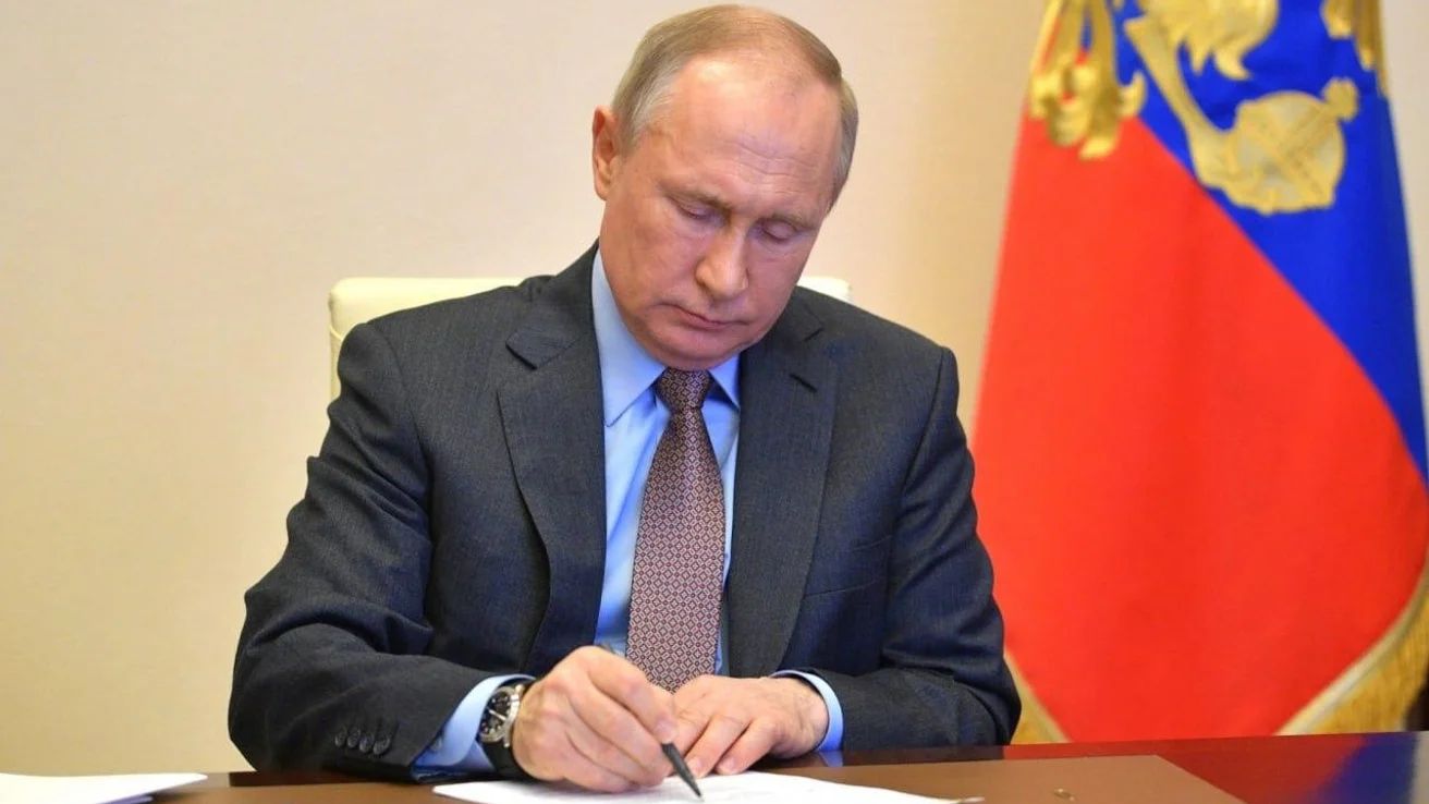 Путін підписав укази про масштабний осінній призов та вихід рф із конвенції про запобігання катуванням
