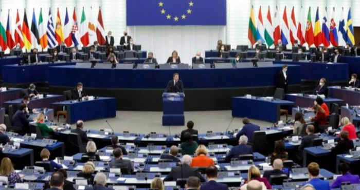 Збивати російські дрони й літаки закликає Європарламент