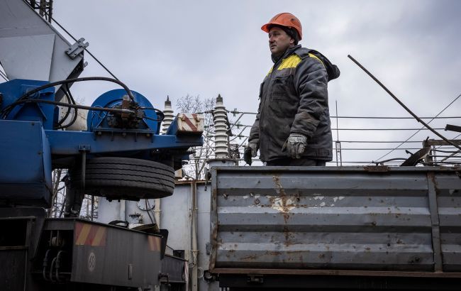 Донеччина внаслідок ранкових ворожих обстрілів знеструмлена