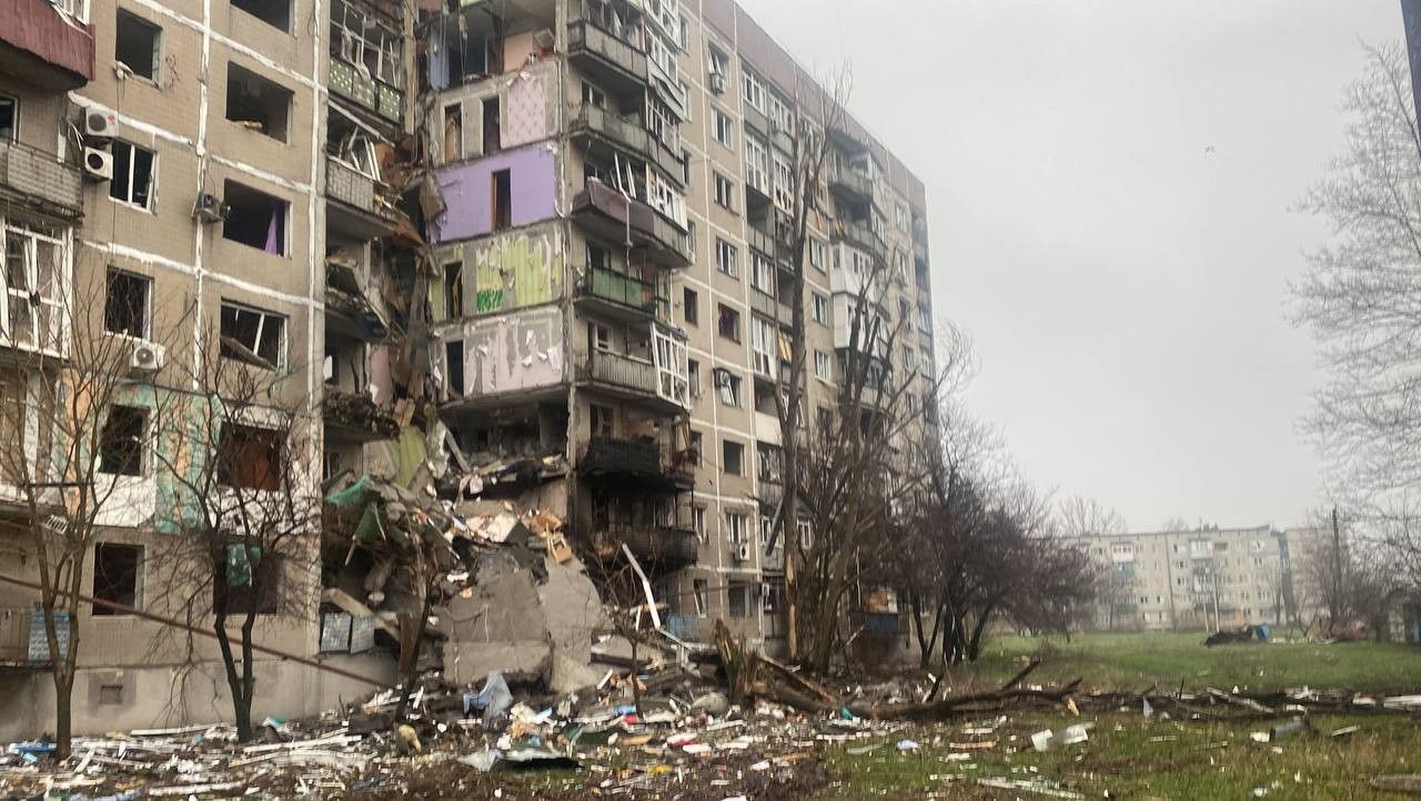 «Пекельна» Донеччина: ЗСУ звільнили Торське, у Покровську – вже сотні росіян