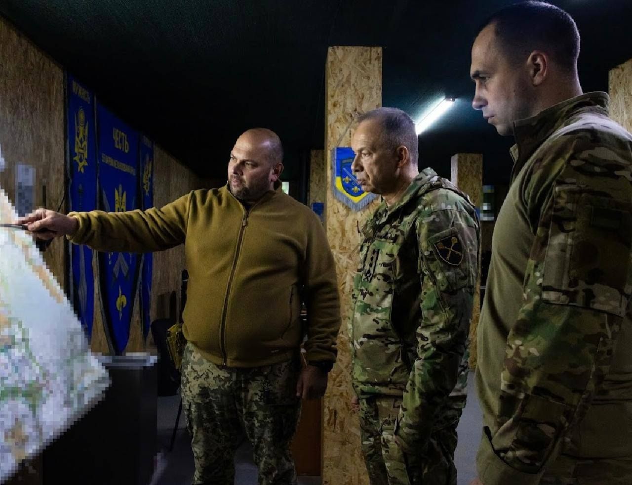 На Покровському напрямку Сирський врешті зустрівся з комбригами