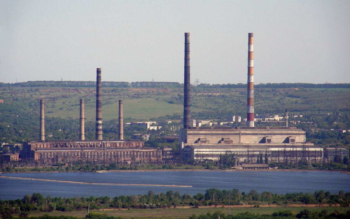 Словʼянська ТЕС зазнала авіаудару, є загиблі й поранені - Зеленський