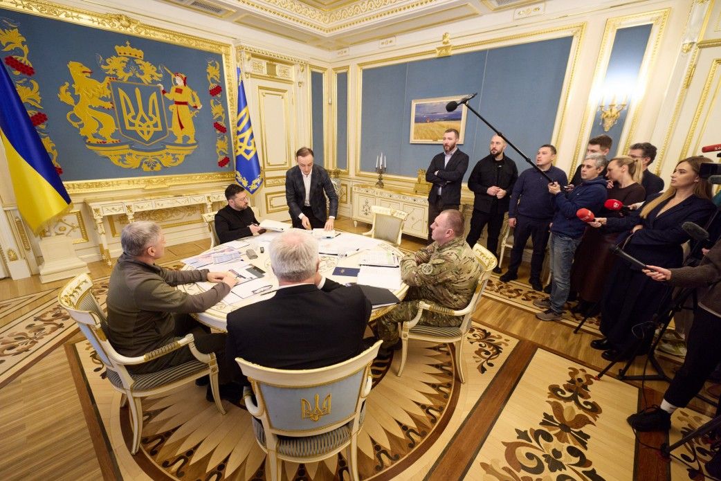 Україна запровадила санкції щодо проросійських пропагандистів і компаній, які підтримують російський ВПК.