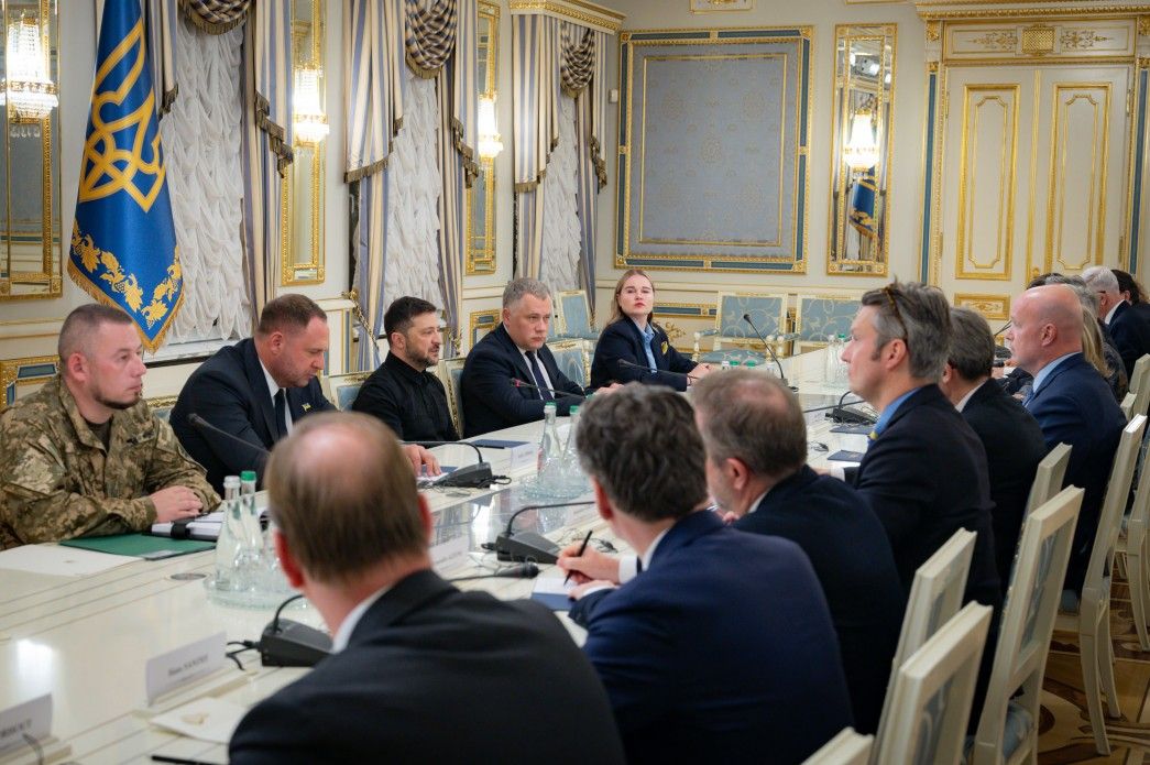 Посилення ППО та розширення програми PURL: Зеленський зустрівся з представниками країн при НАТО, фото