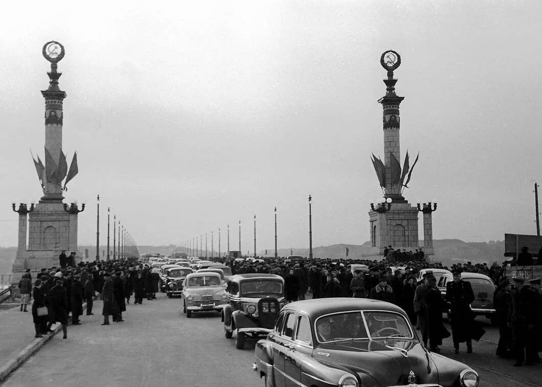 Мосту Патона в Києві – 72