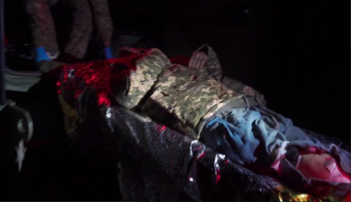 ЗСУ з сьомої спроби евакуювали бійця, який з накладеним турнікетом перебував в оточенні 33 дні.